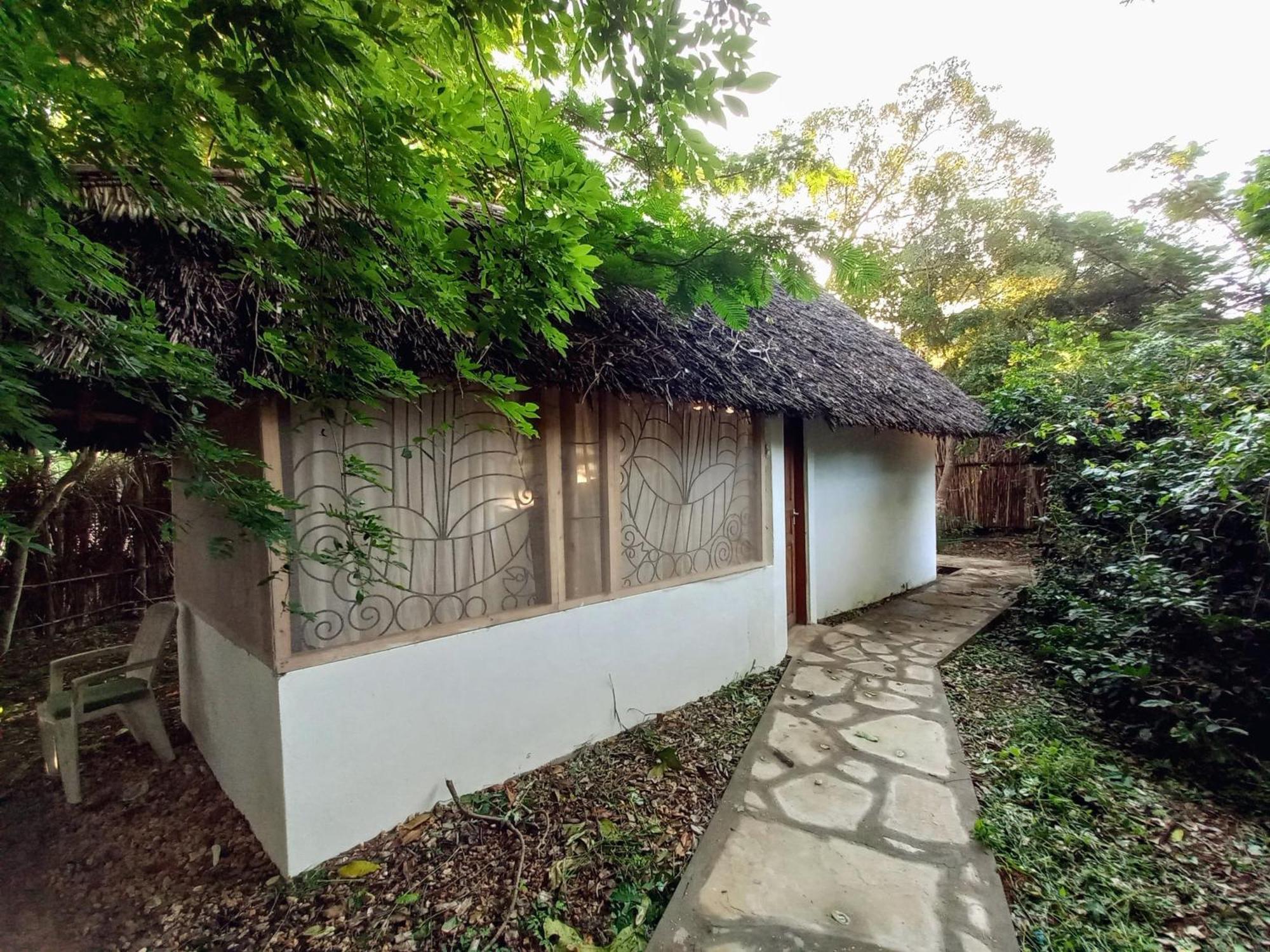 Watamu Beach Cottages B&B Extérieur photo