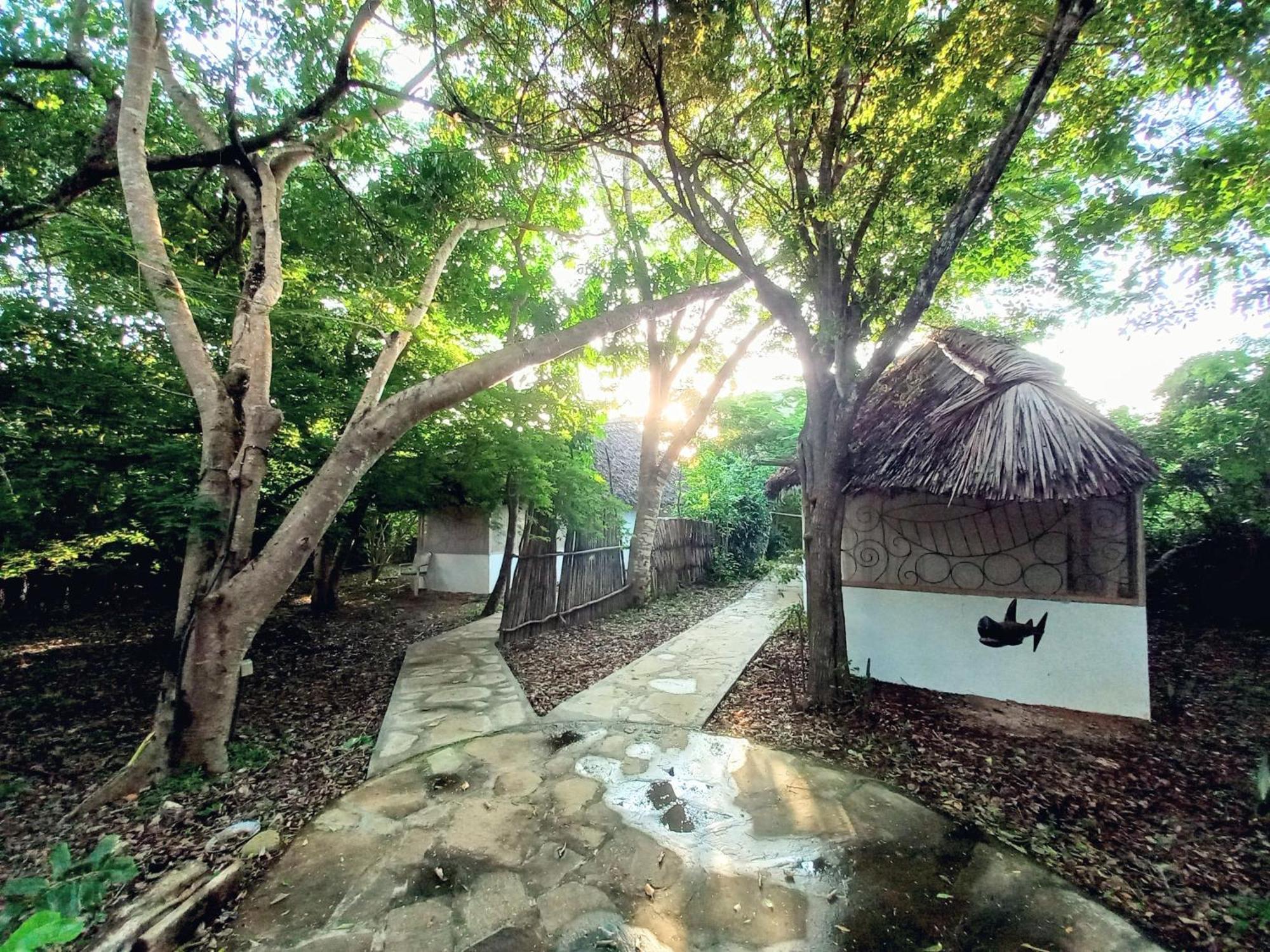 Watamu Beach Cottages B&B Extérieur photo